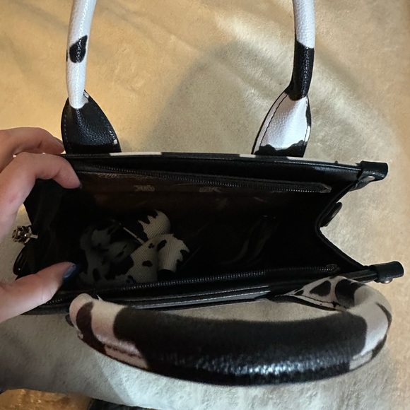 Wrangler Cow Print Purse! - Picture 4 of 6